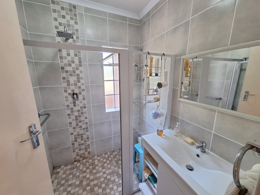 3 Bedroom Property for Sale in Aston Bay Eastern Cape